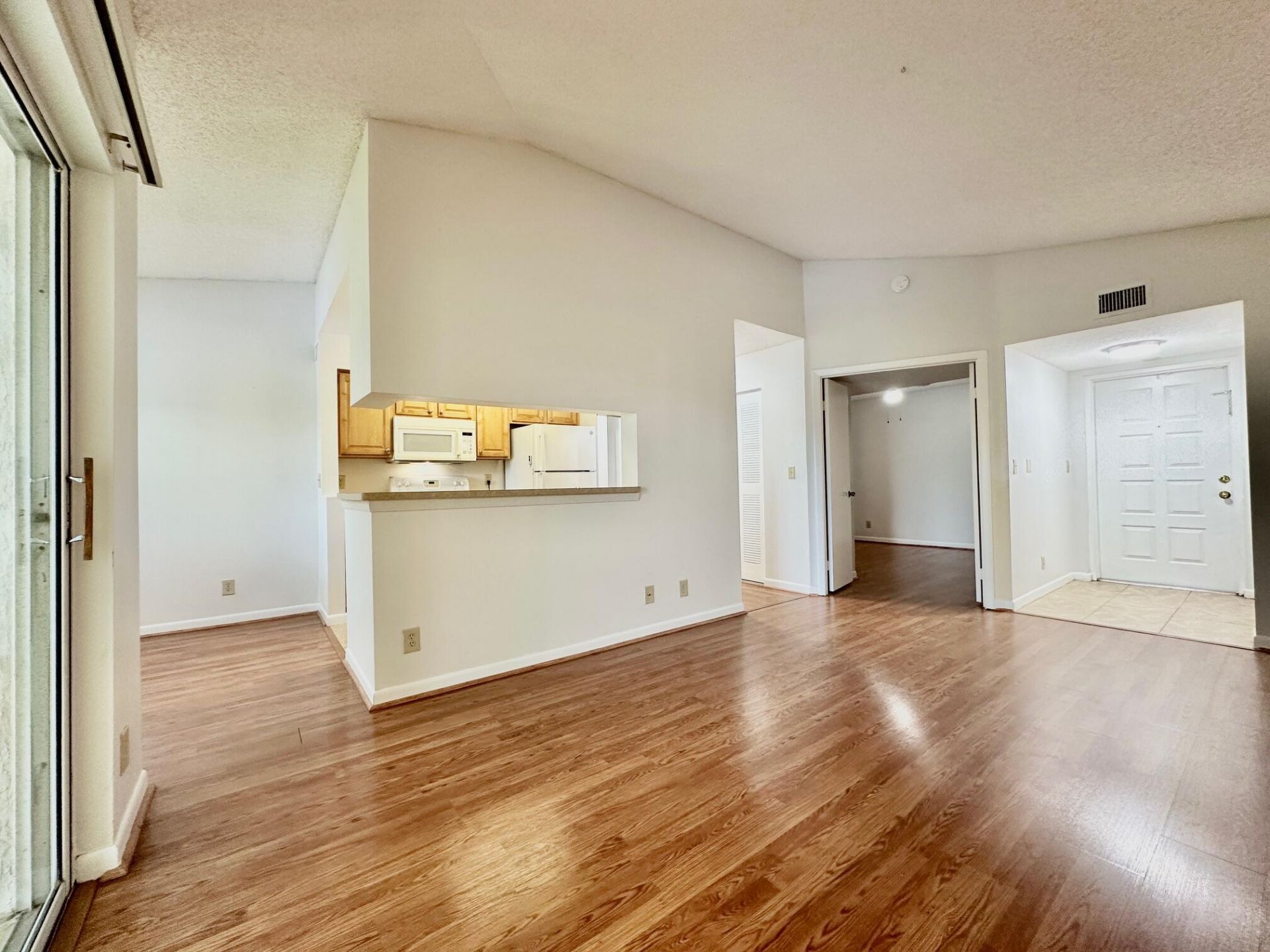 9877 Westview Drive, Unit 623, Coral Springs, FL 33076 Photo