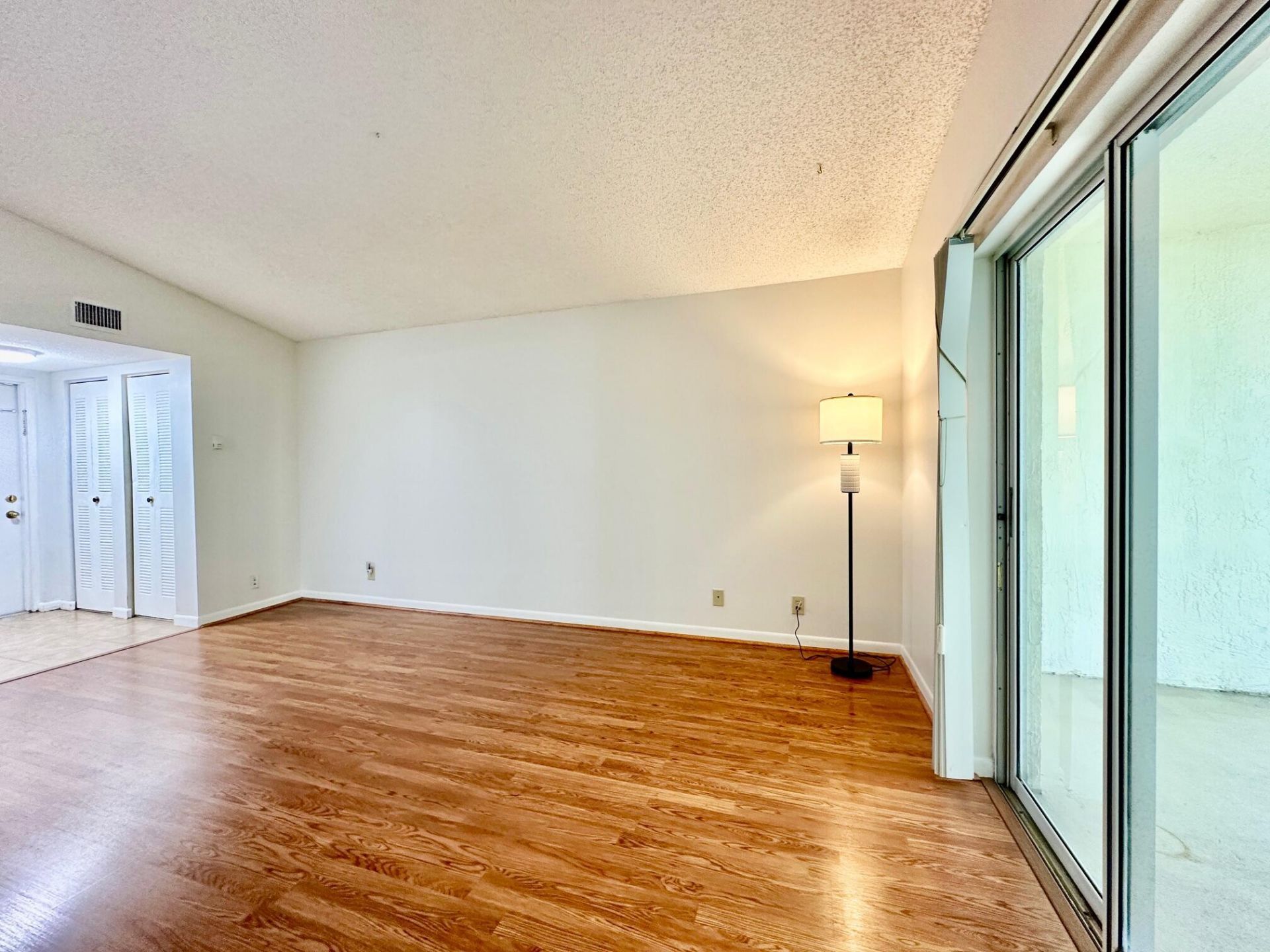 9877 Westview Drive, Unit 623, Coral Springs, FL 33076 Photo