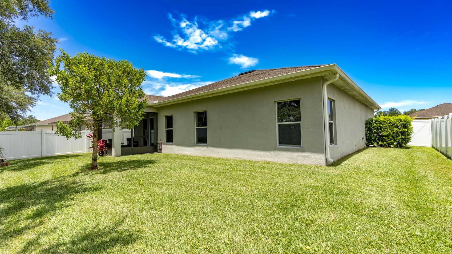 5344 Oakland Lake Circle, Fort Pierce, FL 34951 Photo