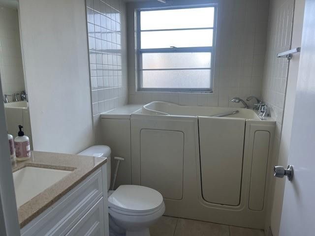 589 Fanshaw O, Unit 589, Boca Raton, FL 33434 Photo