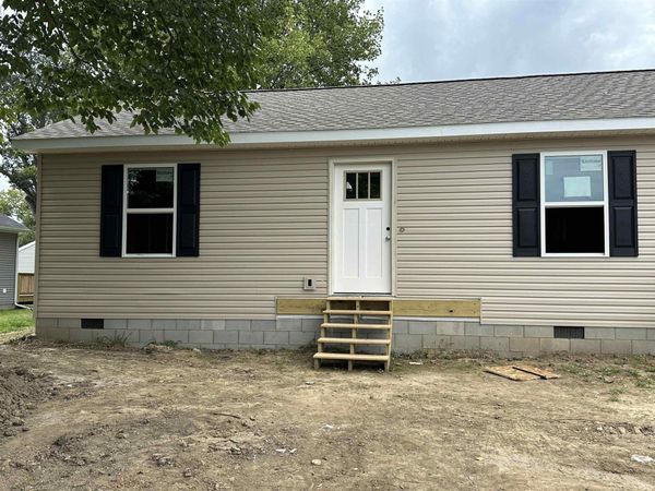 124 Lincoln Street, Oakland City, IN 47660