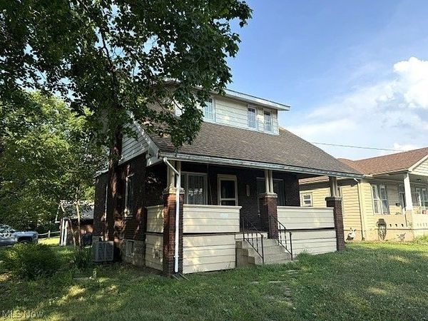 1033 Charles Street, Zanesville, OH 43701