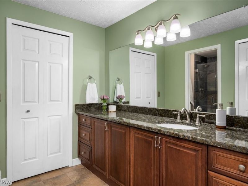 5082 Cheswick Drive, Solon, OH 44139 Photo 19