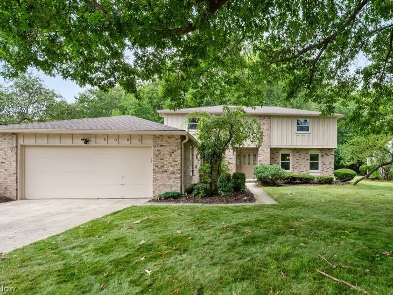 5082 Cheswick Drive, Solon, OH 44139 Photo 2