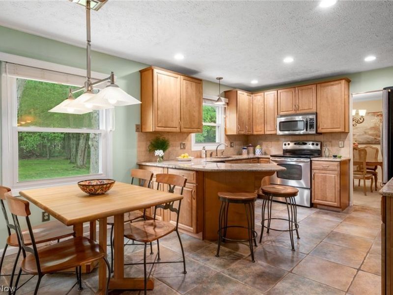5082 Cheswick Drive, Solon, OH 44139 Photo 4