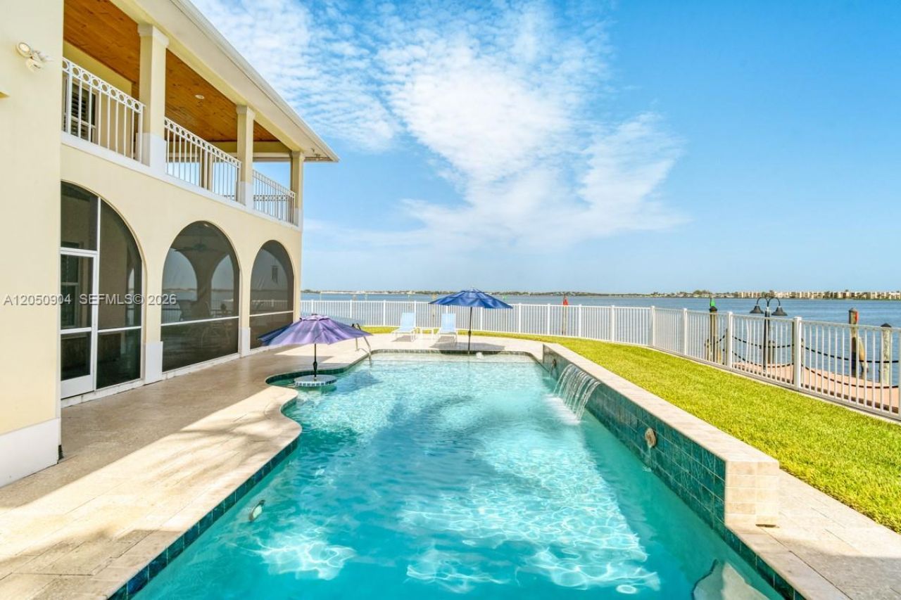 4105 NE Rigels Cove Way, Jensen Beach, FL 34957 Photo
