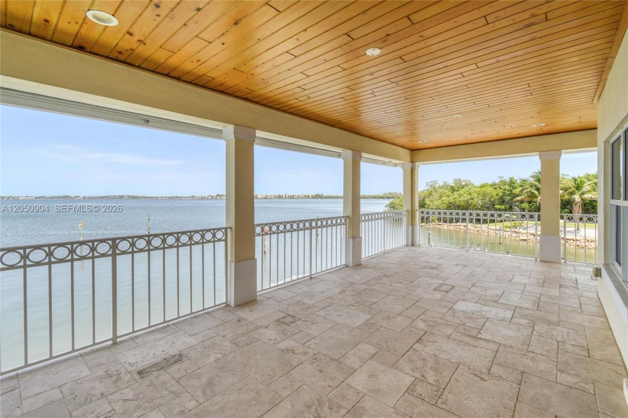 4105 NE Rigels Cove Way, Jensen Beach, FL 34957 Photo