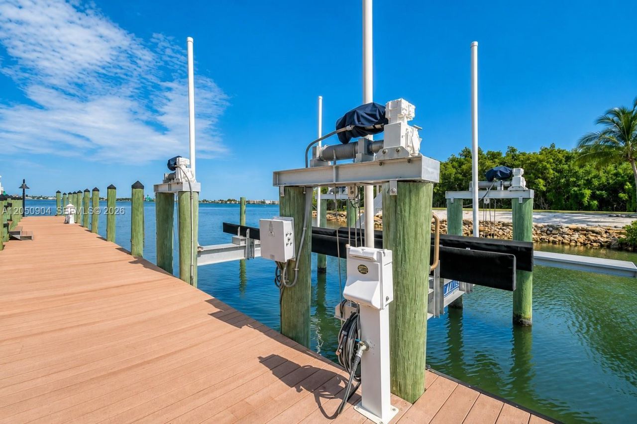 4105 NE Rigels Cove Way, Hutchinson Island, FL 34957 Photo
