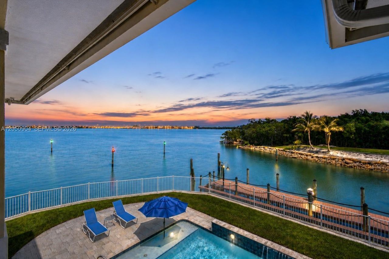 4105 NE Rigels Cove Way, Hutchinson Island, FL 34957 Photo