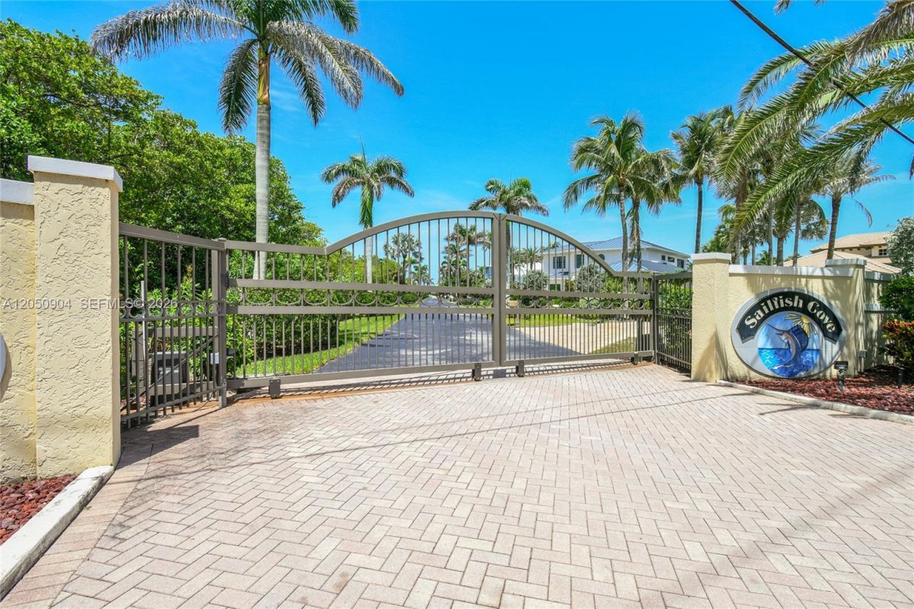 4105 NE Rigels Cove Way, Hutchinson Island, FL 34957 Photo