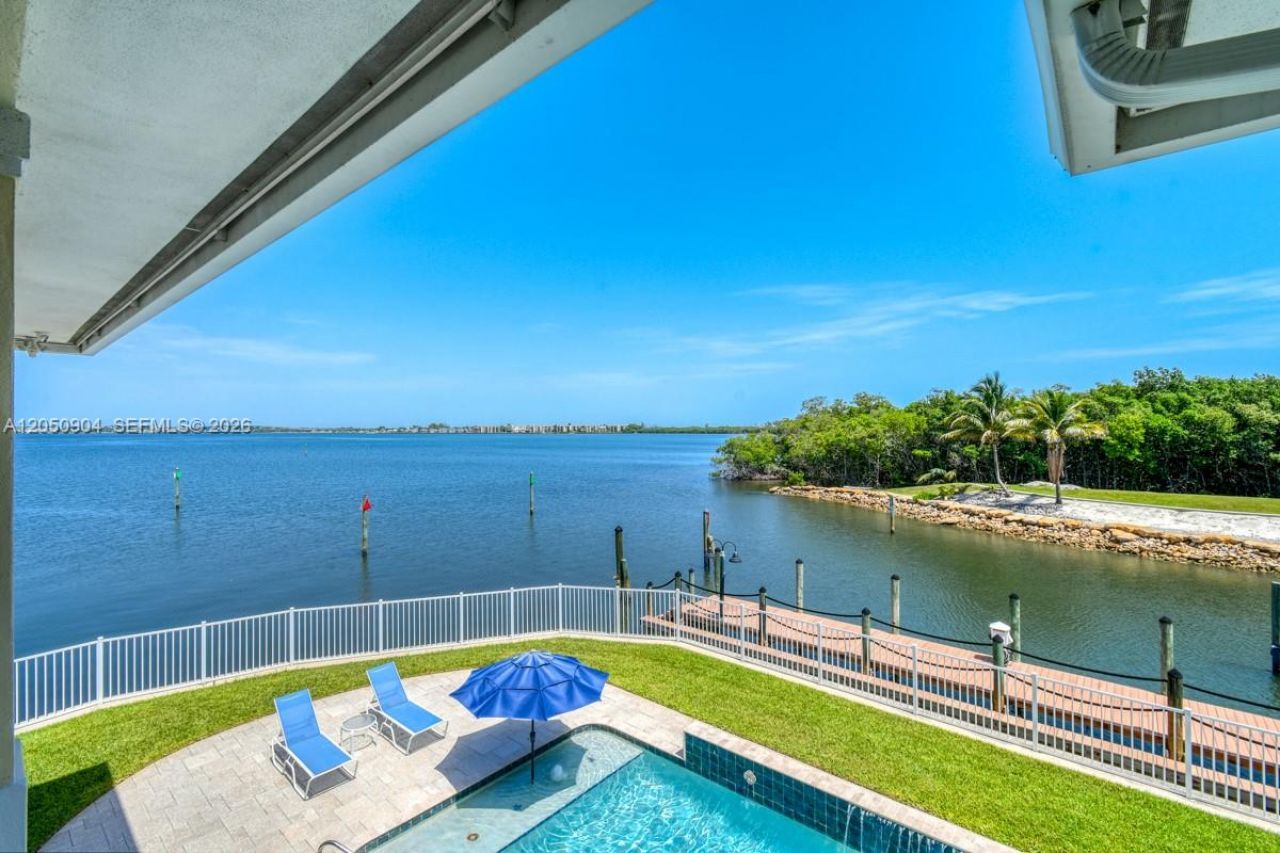 4105 NE Rigels Cove Way, Jensen Beach, FL 34957 Photo