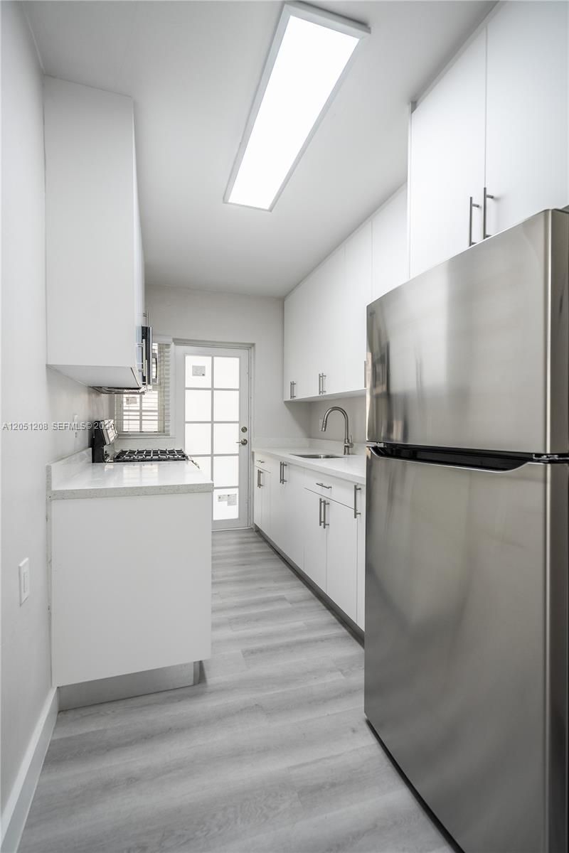 2416 Flamingo Dr, Unit 2, Miami Beach, FL 33140 Photo