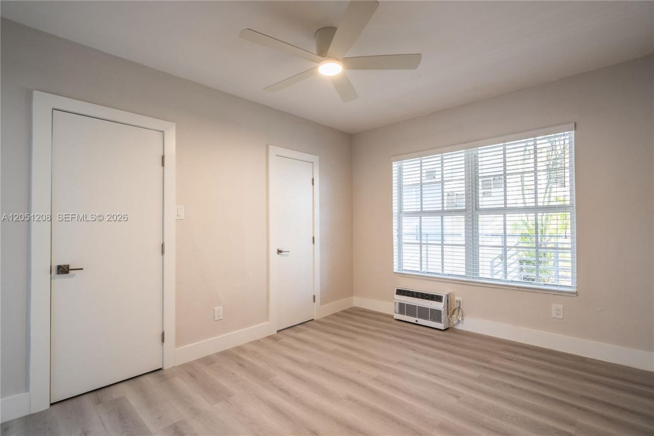 2416 Flamingo Dr, Unit 2, Miami Beach, FL 33140 Photo