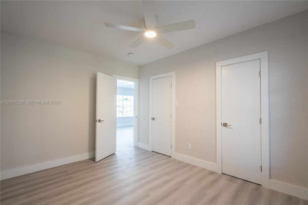 2416 Flamingo Dr, Unit 2, Miami Beach, FL 33140 Photo