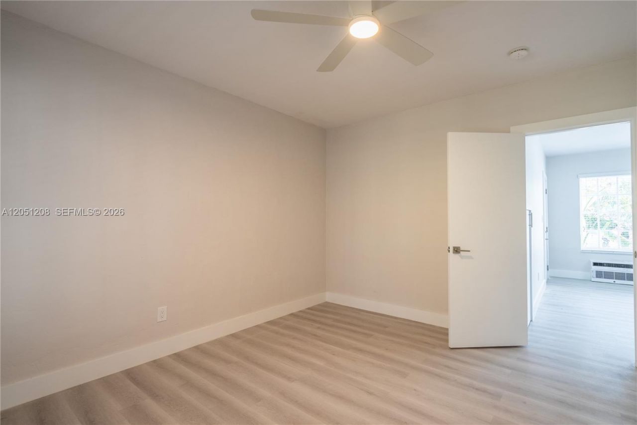 2416 Flamingo Dr, Unit 2, Miami Beach, FL 33140 Photo