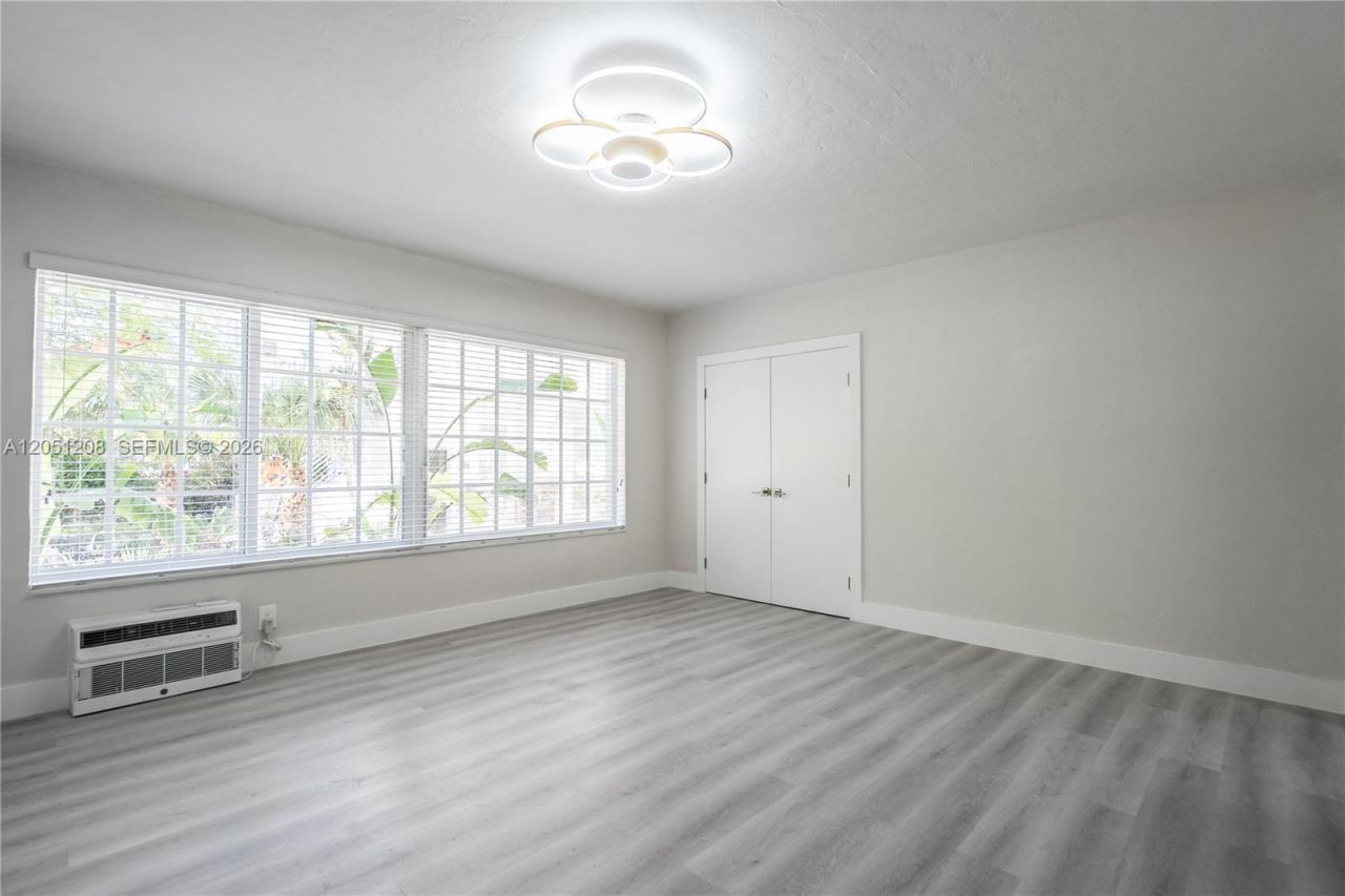 2416 Flamingo Dr, Unit 2, Miami Beach, FL 33140 Photo