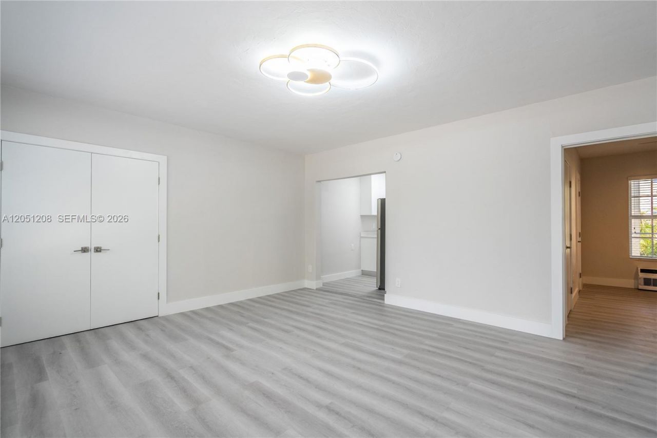 2416 Flamingo Dr, Unit 2, Miami Beach, FL 33140 Photo