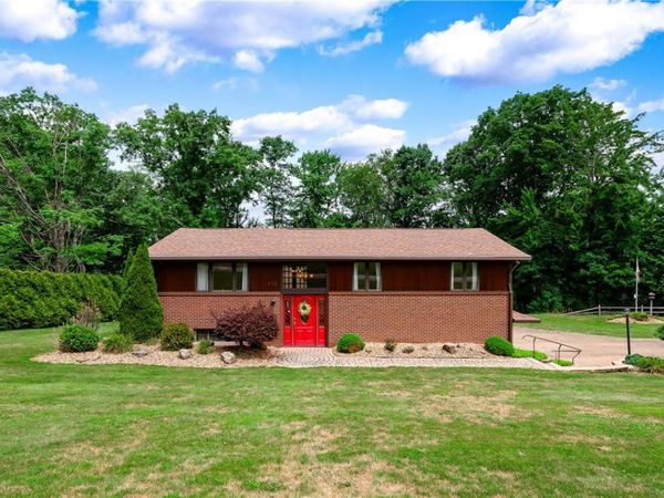 112 Phil Mar Drive, Butler, PA 16002