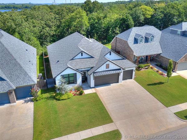 617 E 125th Place S, Jenks, OK 74037
