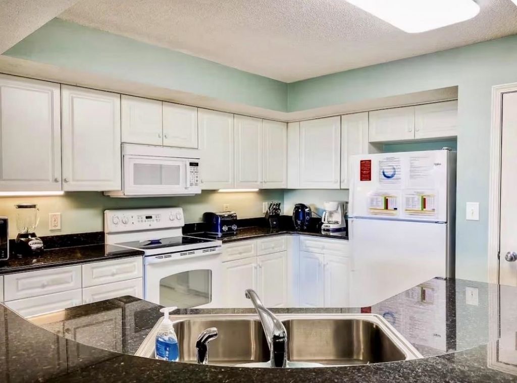 2151 Bridge View Ct.  Photo 6