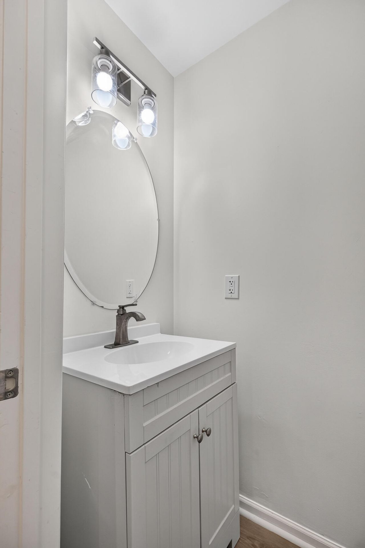 201 Darcy Avenue Photo 10