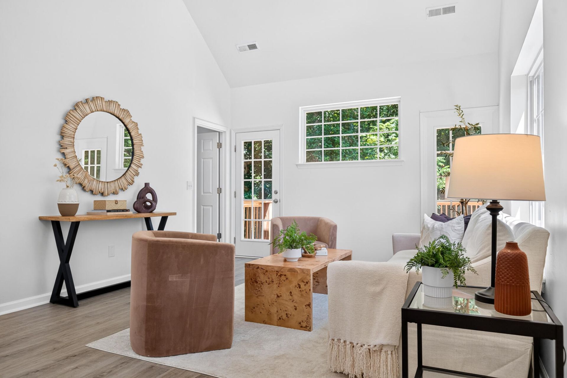 201 Darcy Avenue Photo 13