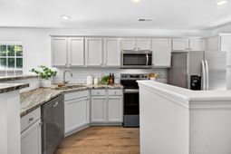 201 Darcy Avenue photo 4