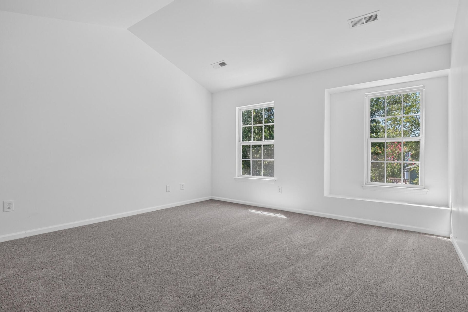 201 Darcy Avenue Photo 37