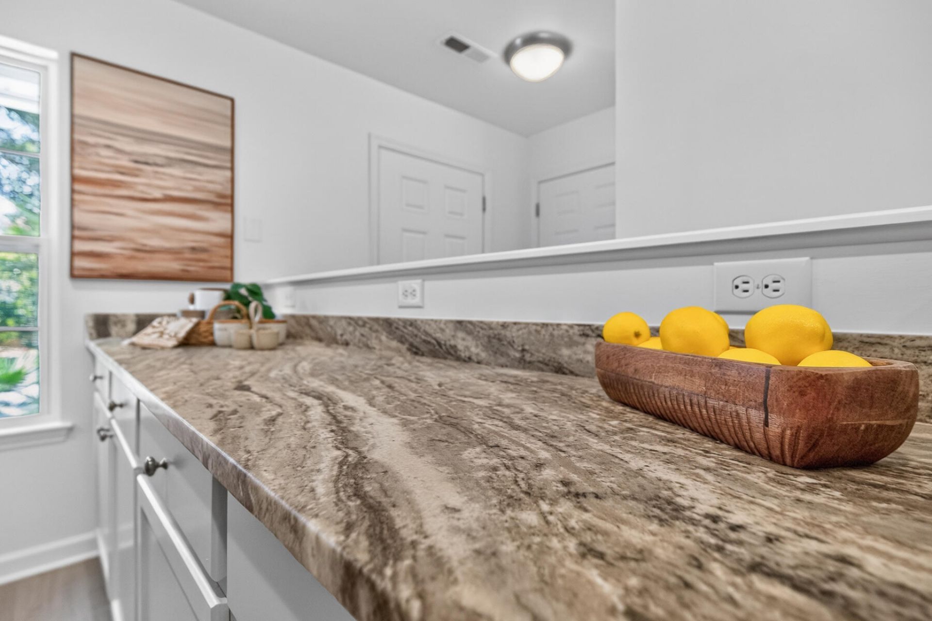 201 Darcy Avenue Photo 4