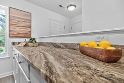 201 Darcy Avenue photo 4