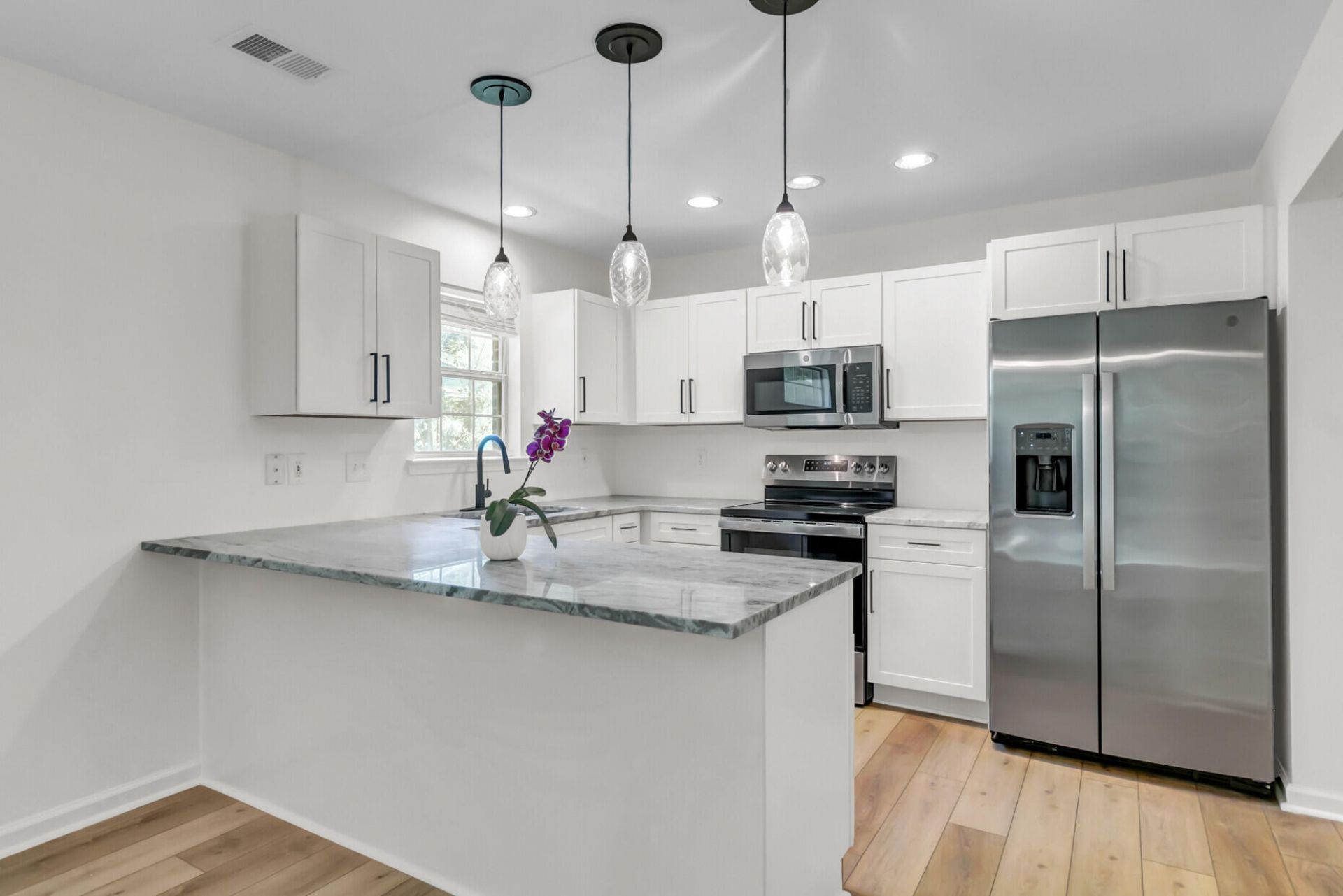 3292 Queensgate Way Photo 10