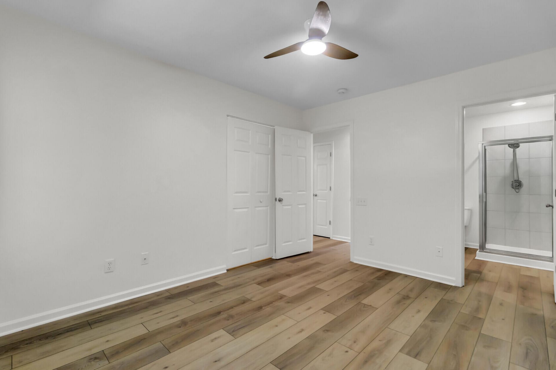 3292 Queensgate Way Photo 18