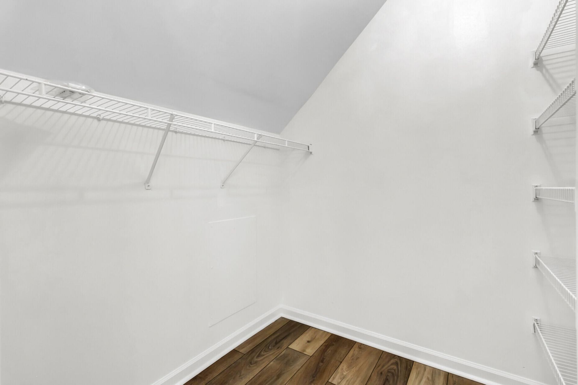3292 Queensgate Way Photo 25