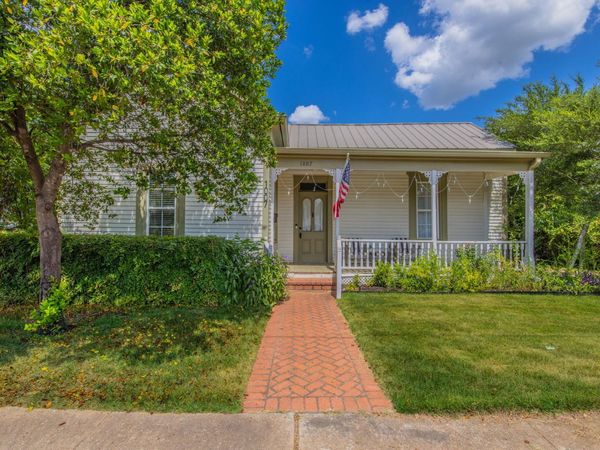 1007 Hill ST, Bastrop, TX 78602