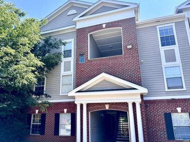 195 YELLOWSTONE DR, Unit 201, CHARLOTTESVILLE, VA 22903