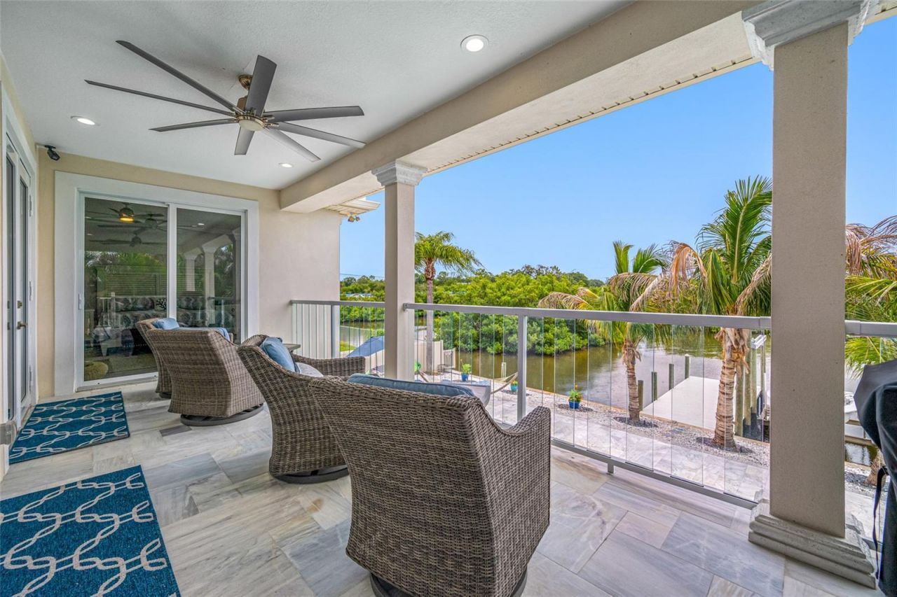 3138 Phoenix Avenue, Oldsmar, FL 34677 Photo