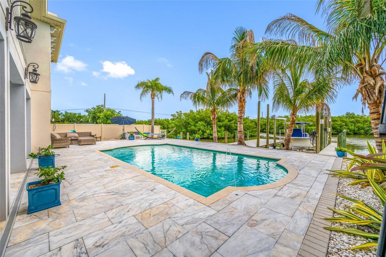 3138 Phoenix Avenue, Oldsmar, FL 34677 Photo