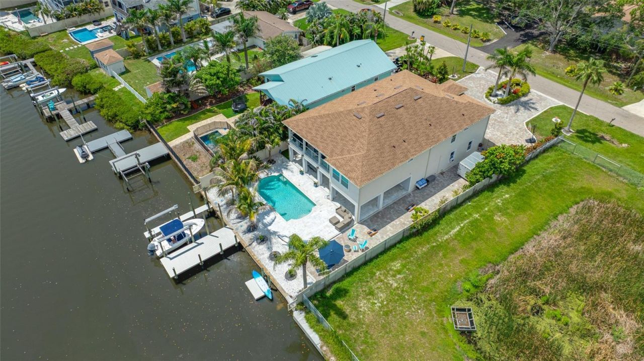 3138 Phoenix Avenue, Oldsmar, FL 34677 Photo