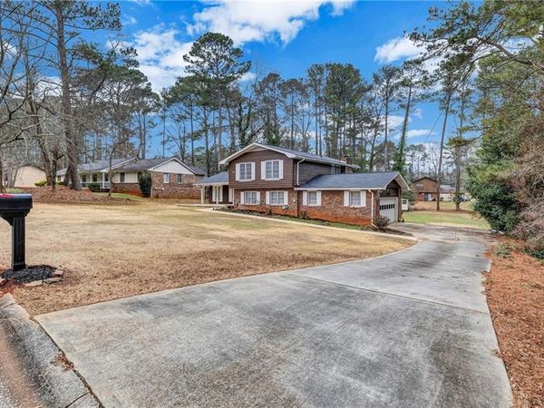 4358 Sterling Forest Drive , Decatur, GA 30034