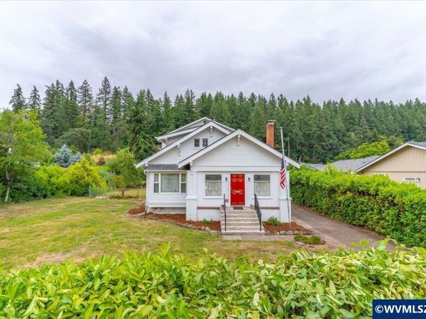 931 S Water St, Silverton, OR 97381