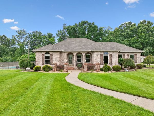 140 Hudson Ln, Lafayette, TN 37083