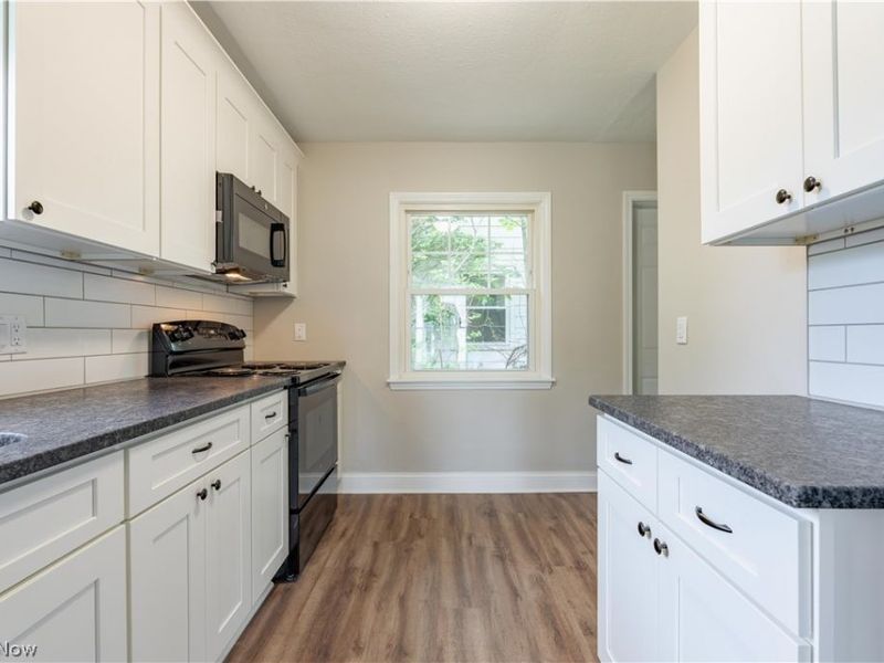 2100 Delmore Street, Cuyahoga Falls, OH 44221 Photo 15