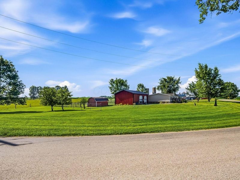 13982 Lucerne Road, Fredericktown, OH 43019 Photo 12