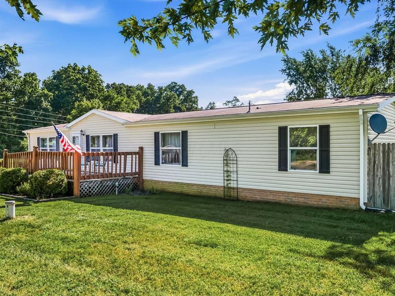 13982 Lucerne Road, Fredericktown, OH 43019 Photo 3