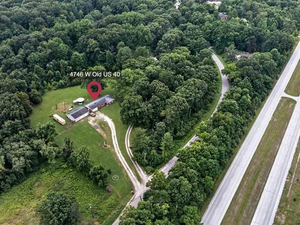 4746 W Old 40, West Terre Haute, IN 47885