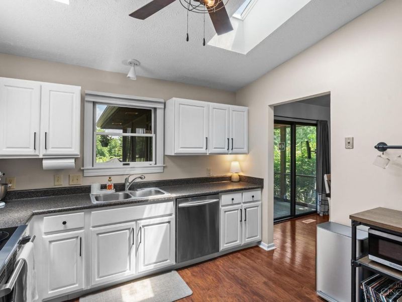 5638 Finchnest Way, West Chester, OH 45069 Photo 14