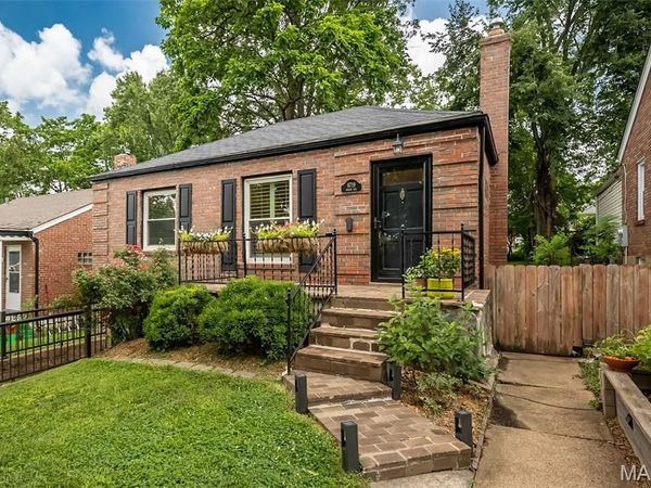 8719 White Avenue , Brentwood, MO 63144