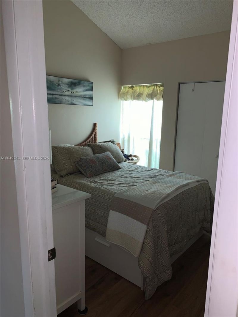 2811 Devonwood Ave , Miramar, FL 33025 Photo
