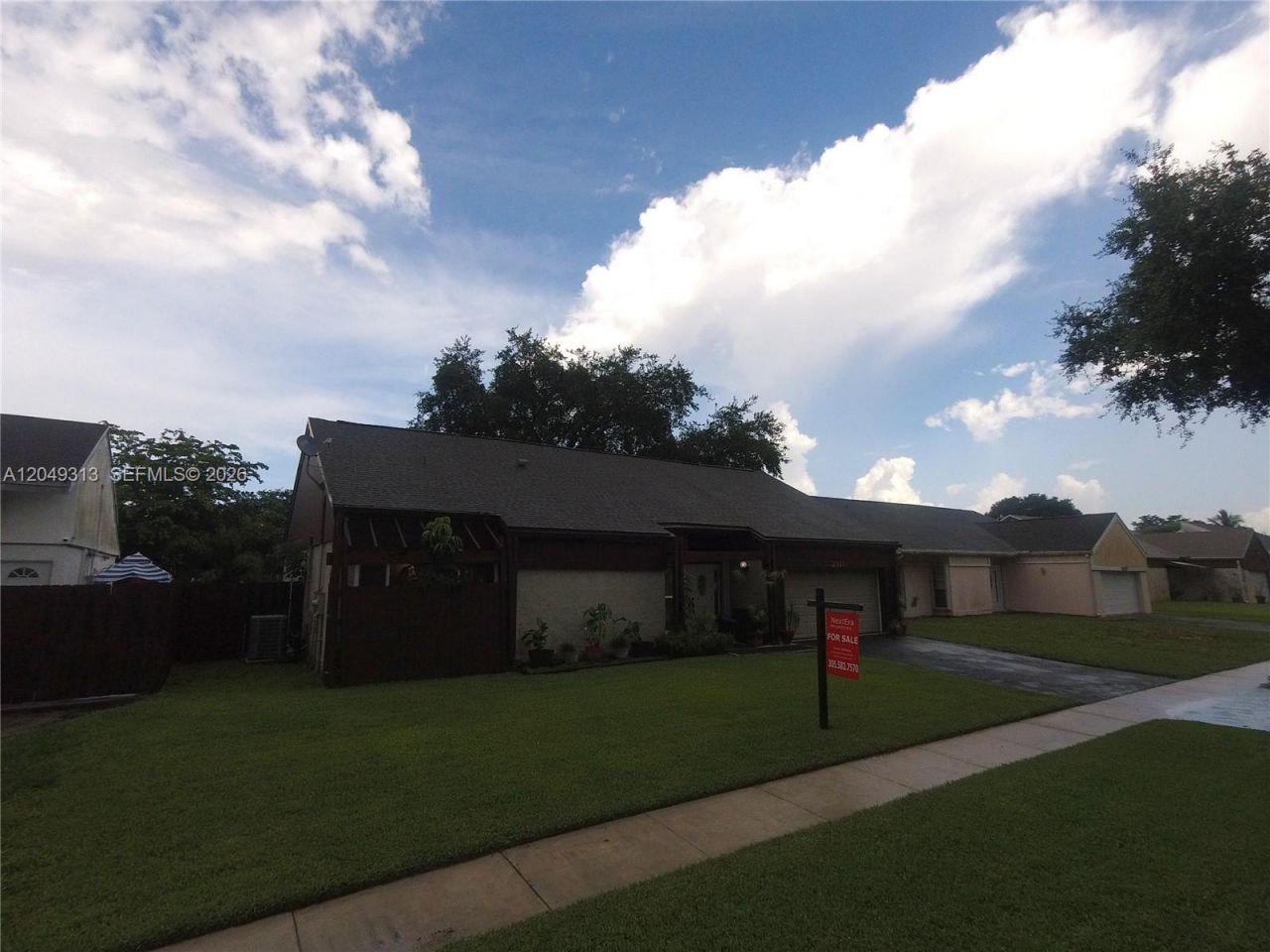 2811 Devonwood Ave , Miramar, FL 33025 Photo