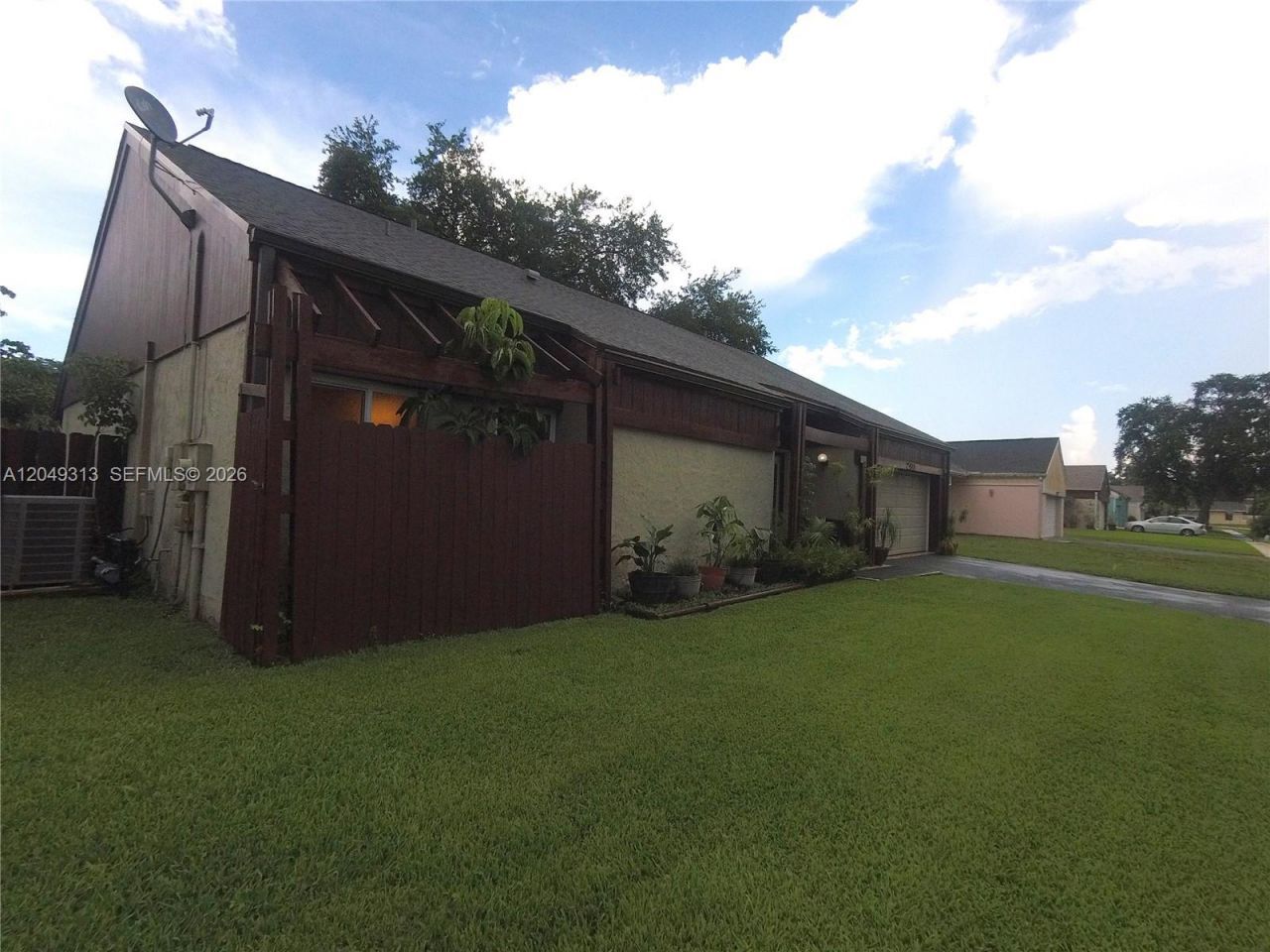 2811 Devonwood Ave , Miramar, FL 33025 Photo
